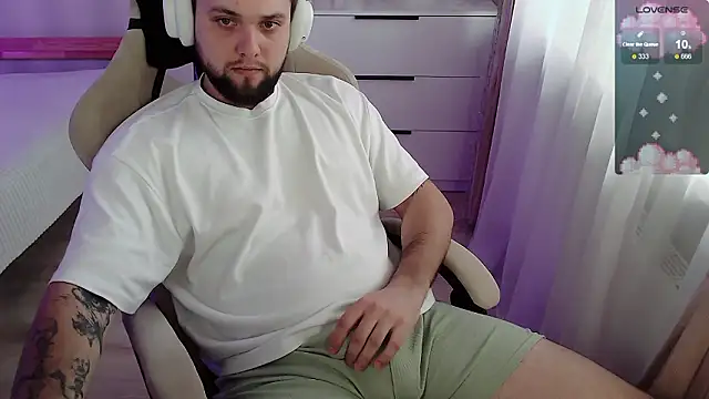 ChillyXO online show from March 2, 2026, 11:28 am