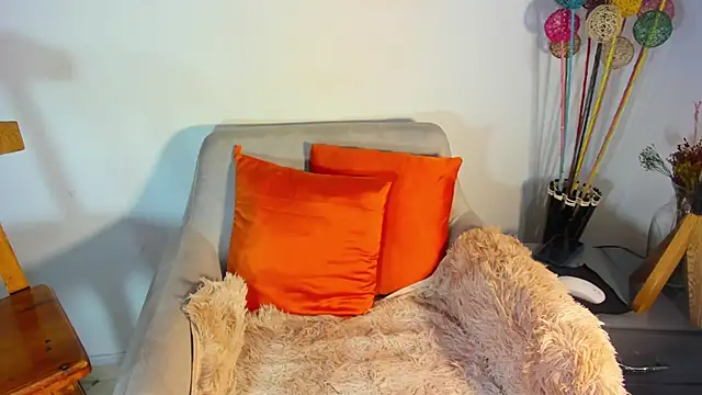 helena copper  online show from March 20, 2026, 2:23 am