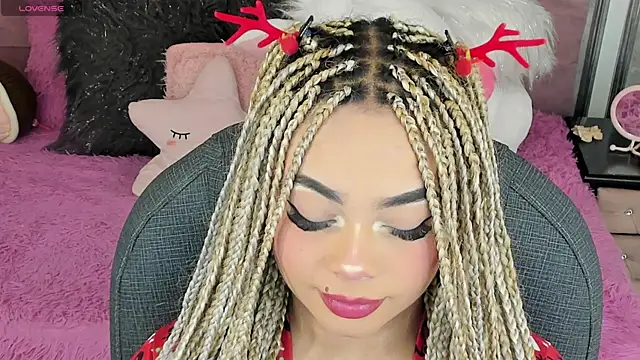 conny  curly online show from December 14, 2025, 1:28 pm