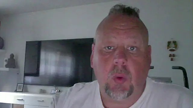 Snapshot of pimmelmann3 chatting on April 29, 2026, 5:30 pm pimmelmann3 online show from April 29, 2026, 5:30 pm