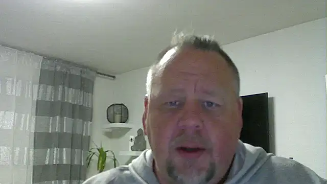 Snapshot of pimmelmann3 chatting on April 21, 2026, 8:15 pm pimmelmann3 online show from April 21, 2026, 8:15 pm