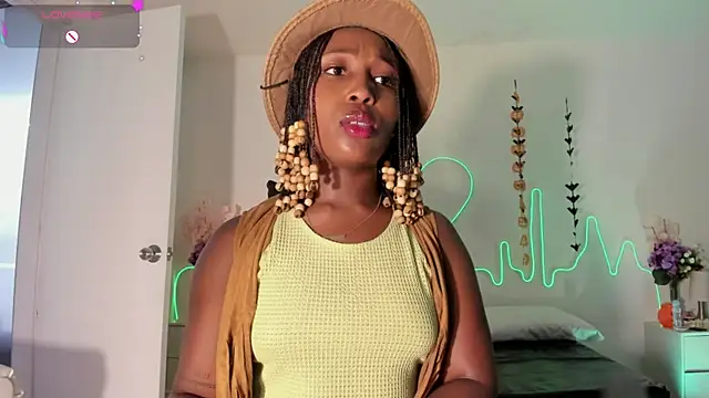 Snapshot of EmmaSanzz_ chatting on October 18, 2025, 11:23 am EmmaSanzz online show from October 18, 2025, 11:23 am