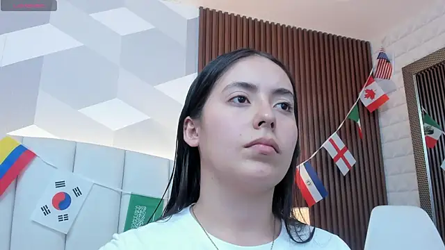 Snapshot of Julietasantos__ chatting on June 25, 2026, 6:24 pm Julietasantos online show from June 25, 2026, 6:24 pm
