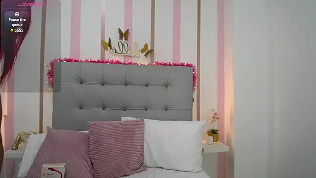 Snapshot of Mariana_Rojas chatting on February 26, 2025, 9:01 am Mariana Rojas online show from February 26, 2025, 9:01 am