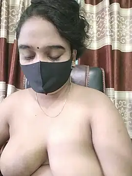 Snapshot of Kotha_-Moni chatting on September 10, 2025, 12:31 am Kotha -Moni online show from September 10, 2025, 12:31 am