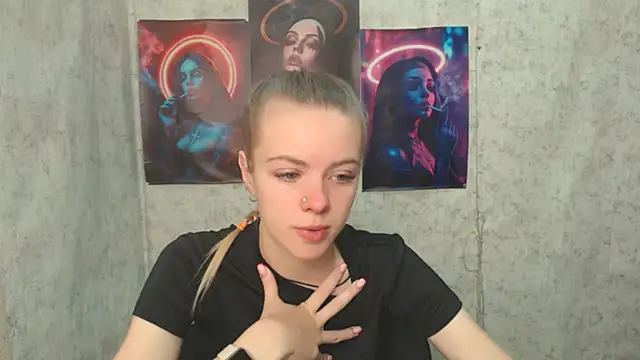 AliceFlirtt  online show from September 16, 2025, 7:42 am