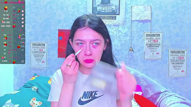 Snapshot of Vanessa_Florence chatting on February 20, 2025, 1:03 am Vanessa Florence online show from February 20, 2025, 1:03 am