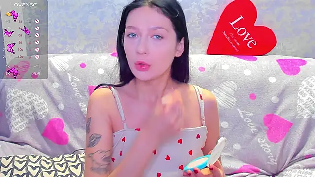 Snapshot of Vanessa_Florence chatting on November 1, 2025, 1:56 am Vanessa Florence online show from November 1, 2025, 1:56 am