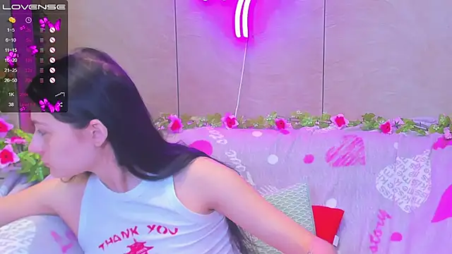 Snapshot of Vanessa_Florence chatting on March 12, 2025, 12:42 am Vanessa Florence online show from March 12, 2025, 12:42 am