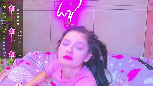 Snapshot of Vanessa_Florence chatting on March 2, 2025, 4:39 am Vanessa Florence online show from March 2, 2025, 4:39 am