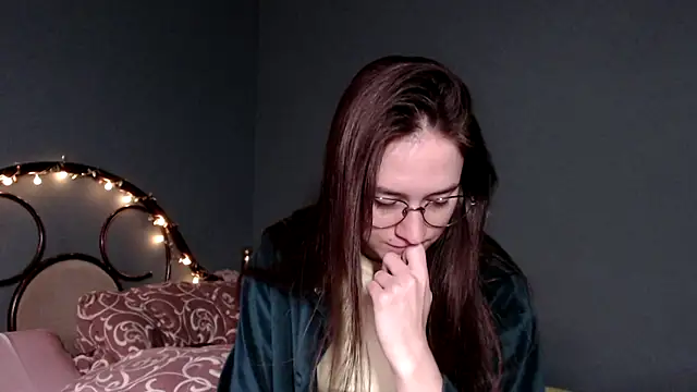 Snapshot of wow__kelly chatting on October 1, 2025, 1:48 pm wow kelly online show from October 1, 2025, 1:48 pm