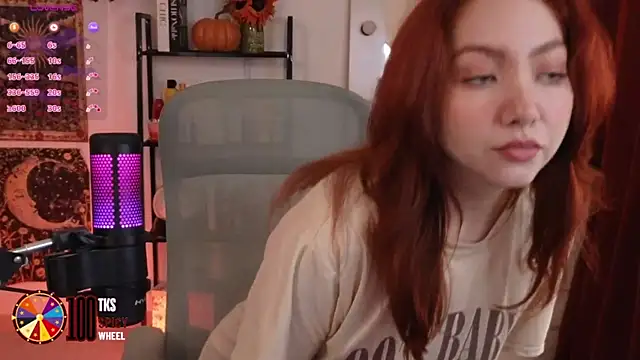 LilyVelvett online show from October 3, 2025, 2:59 am