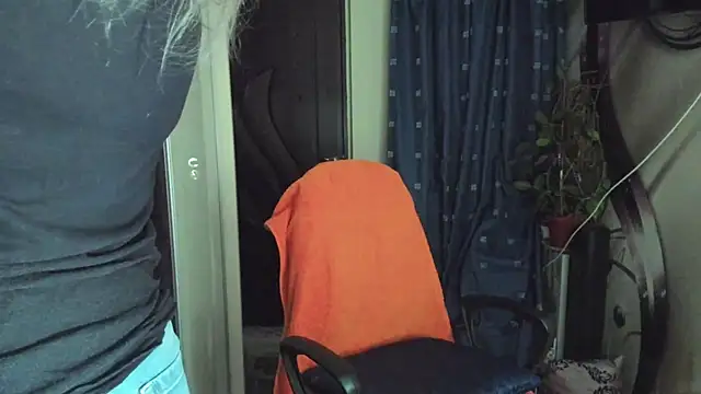 IryshAlice online show from September 29, 2025, 11:32 pm