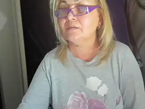 IryshAlice online show from December 1, 2024, 6:24 pm