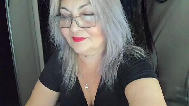 IryshAlice online show from October 17, 2025, 10:44 pm