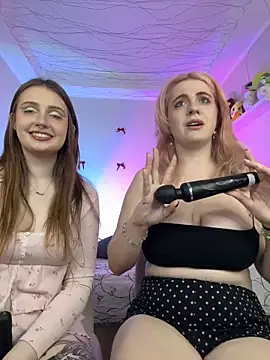 your favoritegirls online show from March 11, 2025, 4:51 pm