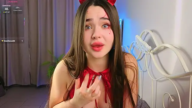 KateBleare online show from October 31, 2025, 2:57 pm