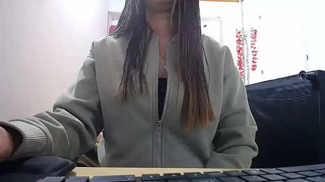 Snapshot of Luna_girlhot_ chatting on June 7, 2026, 6:24 pm Luna girlhot online show from June 7, 2026, 6:24 pm