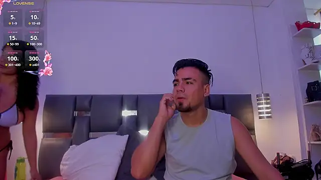 PittAndLunaa online show from February 10, 2026, 12:37 pm