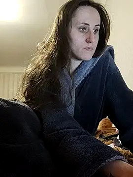 emeli moon online show from February 15, 2025, 7:17 pm