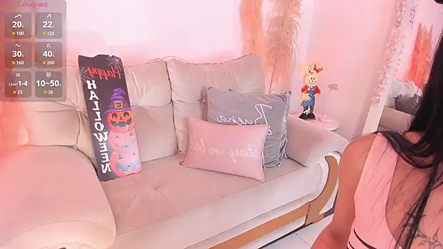 Snapshot of Misslinda_ chatting on October 14, 2025, 8:42 pm Misslinda online show from October 14, 2025, 8:42 pm