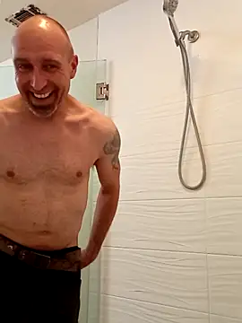 El Gizmo online show from March 13, 2025, 8:59 am