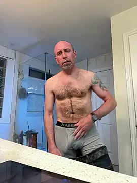 El Gizmo online show from February 19, 2026, 1:57 am