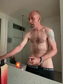 El Gizmo online show from September 26, 2025, 9:05 am