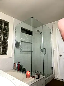 El Gizmo online show from September 9, 2025, 8:35 am