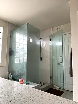 El Gizmo online show from September 28, 2025, 4:36 pm