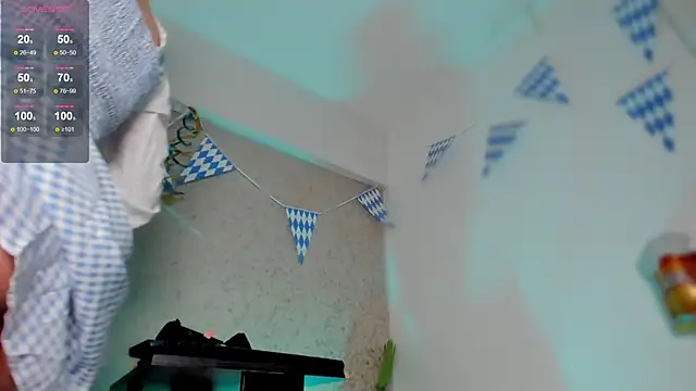 hanna lee02 online show from September 28, 2025, 2:24 pm