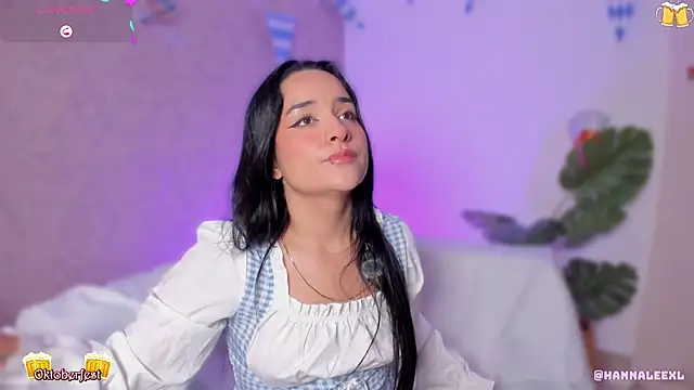 hanna lee02 online show from October 2, 2025, 12:30 pm