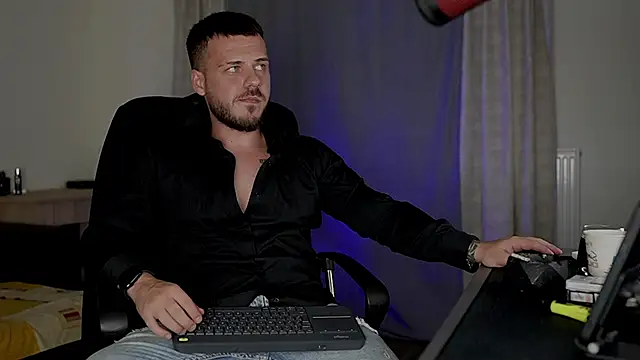 juliusmasters online show from September 23, 2025, 9:11 pm