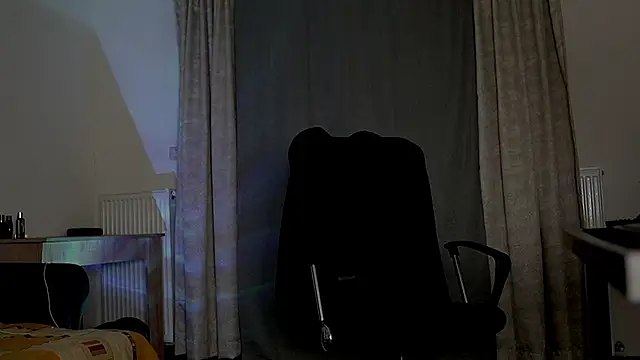 juliusmasters online show from September 22, 2025, 7:53 pm