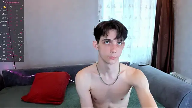 Snapshot of Aaron_Boom chatting on April 30, 2026, 1:18 pm Aaron Boom online show from April 30, 2026, 1:18 pm