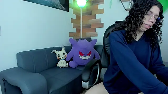 Angel Dust18 online show from March 18, 2025, 11:42 pm