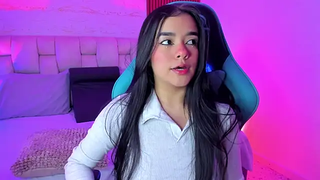 SophiaWylde online show from September 26, 2025, 4:41 am