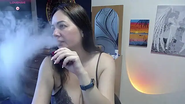 JuliaMorganss online show from August 5, 2026, 5:23 am