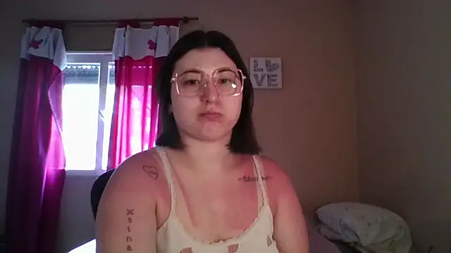 Snapshot of imsohornydacom chatting on November 27, 2025, 4:40 pm imsohornydacom online show from November 27, 2025, 4:40 pm