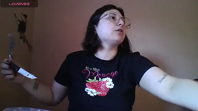 Snapshot of imsohornydacom chatting on October 18, 2025, 6:21 pm imsohornydacom online show from October 18, 2025, 6:21 pm