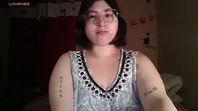 Snapshot of imsohornydacom chatting on October 18, 2025, 3:08 am imsohornydacom online show from October 18, 2025, 3:08 am