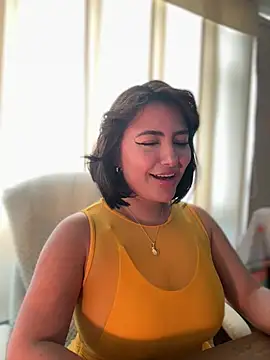 sukhakunis1 online show from February 26, 2025, 3:43 pm