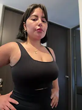 sukhakunis1 online show from March 3, 2025, 12:06 pm