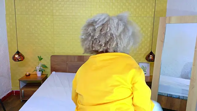 Snapshot of Squirter_pussybomb chatting on February 18, 2025, 3:42 am Squirter pussybomb online show from February 18, 2025, 3:42 am