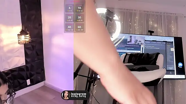 nickky   online show from October 17, 2025, 3:32 am