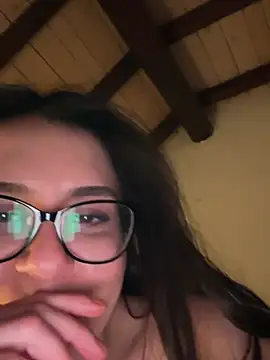 Snapshot of Its_Jade chatting on January 13, 2025, 9:52 pm Its Jade online show from January 13, 2025, 9:52 pm