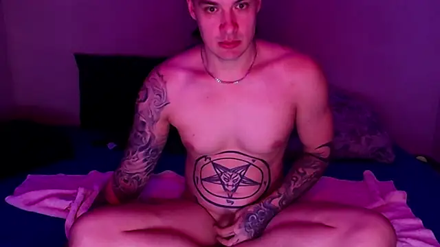 Snapshot of baphomet_from_ice chatting on October 21, 2025, 9:41 am baphomet from ice online show from October 21, 2025, 9:41 am