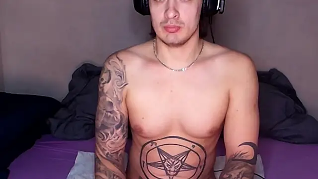 Snapshot of baphomet_from_ice chatting on November 9, 2025, 9:52 pm baphomet from ice online show from November 9, 2025, 9:52 pm