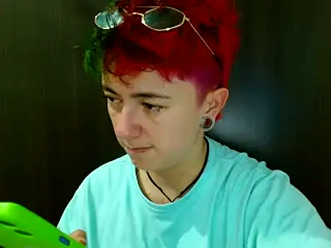 tomboyblue online show from March 8, 2025, 10:45 pm