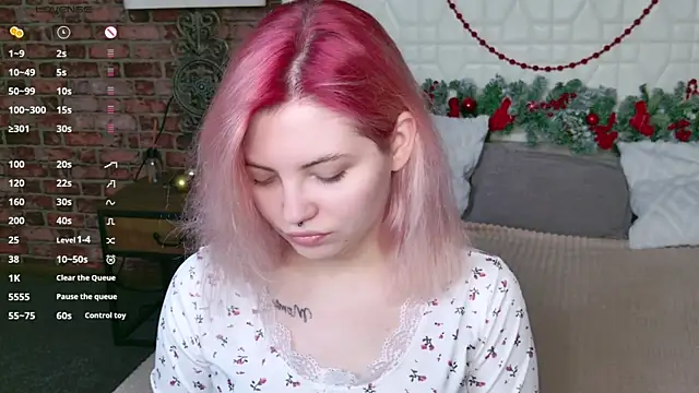 Lisa Adam online show from December 18, 2025, 5:06 pm